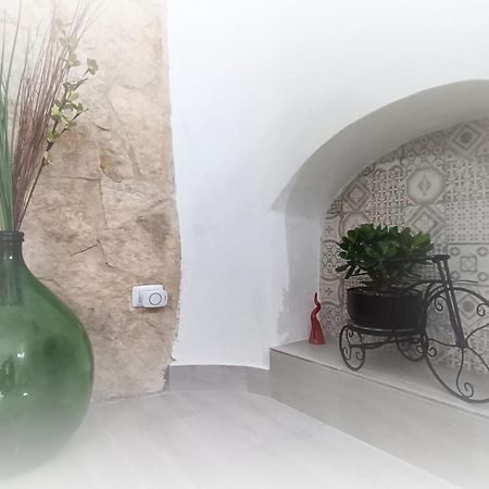 B&B Il Castello Bari Bagian luar foto
