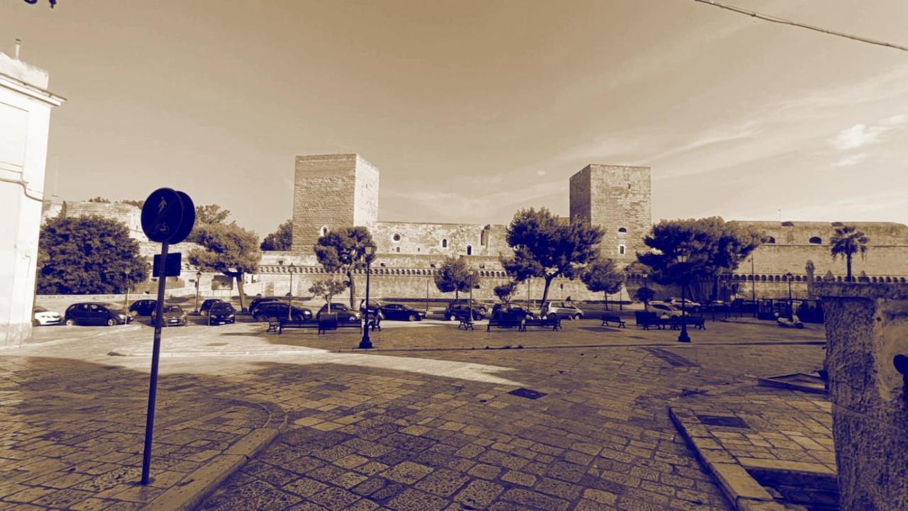 B&B Il Castello Bari Bagian luar foto